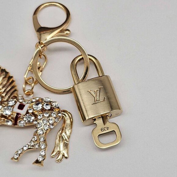 Authentic Louis Vuitton Lock & Key with unbranded Bagcharm, Keycharm, Keychain - Picture 4 of 9